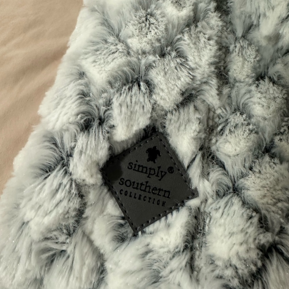 Sweater - Picture 2 of 2